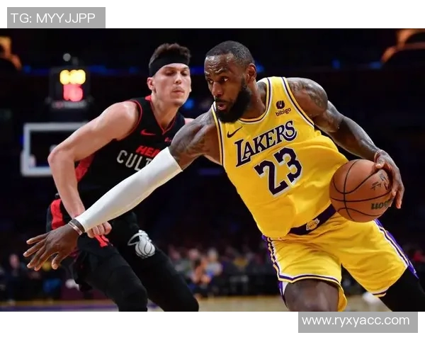 2020年10月1日NBA总决赛湖人对阵热火精彩回顾与赛后分析