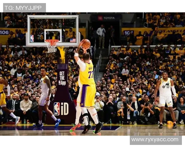 湖人对阵爵士常规赛精彩录像回放分析与赛后点评 湖人对阵爵士常规赛精彩录像回放分析与赛后点评